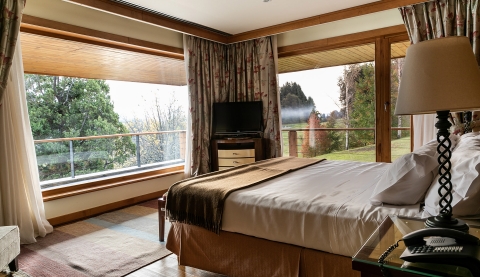 Master Suite Lago Moreno de Lujo